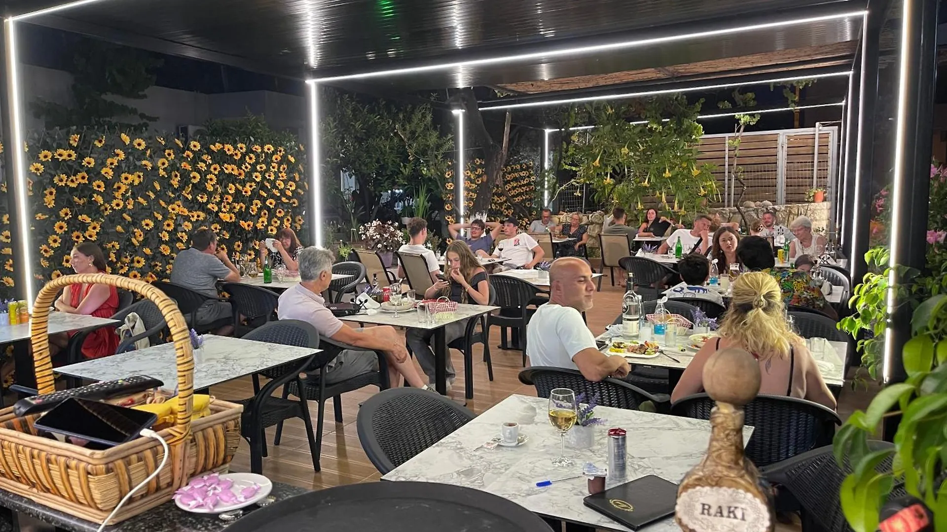 Zacaj Hotel 卡萨米尔 0*,  阿尔巴尼亚